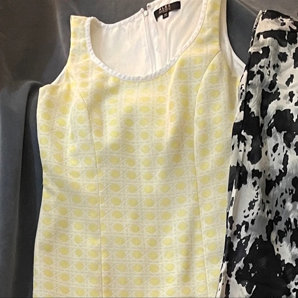 Medium clothing lot - size 6 (new & used) - Picture 4 of 8